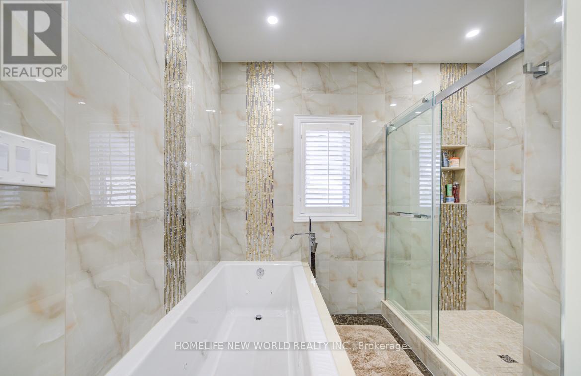Photo 23 of 131 Ner Israel Drive, Vaughan ON