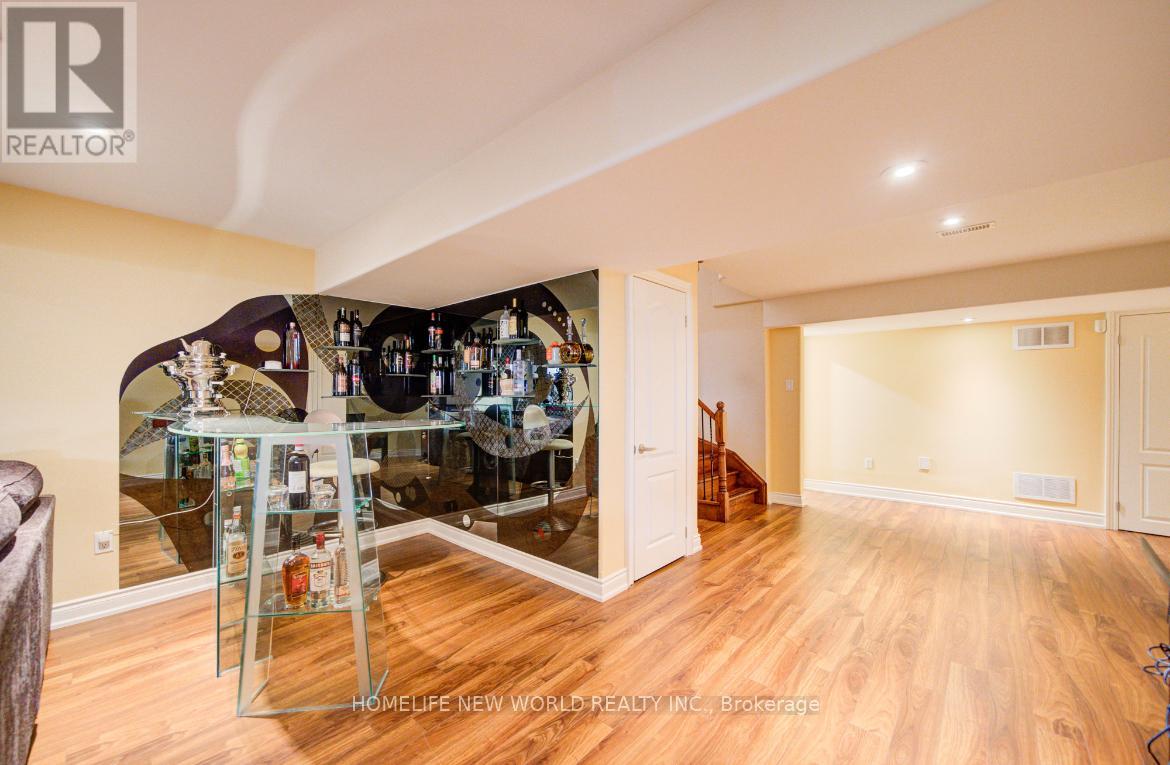 Photo 42 of 131 Ner Israel Drive, Vaughan ON