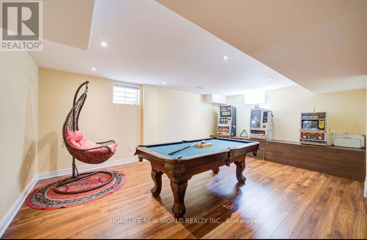Photo 45 of 131 Ner Israel Drive, Vaughan ON