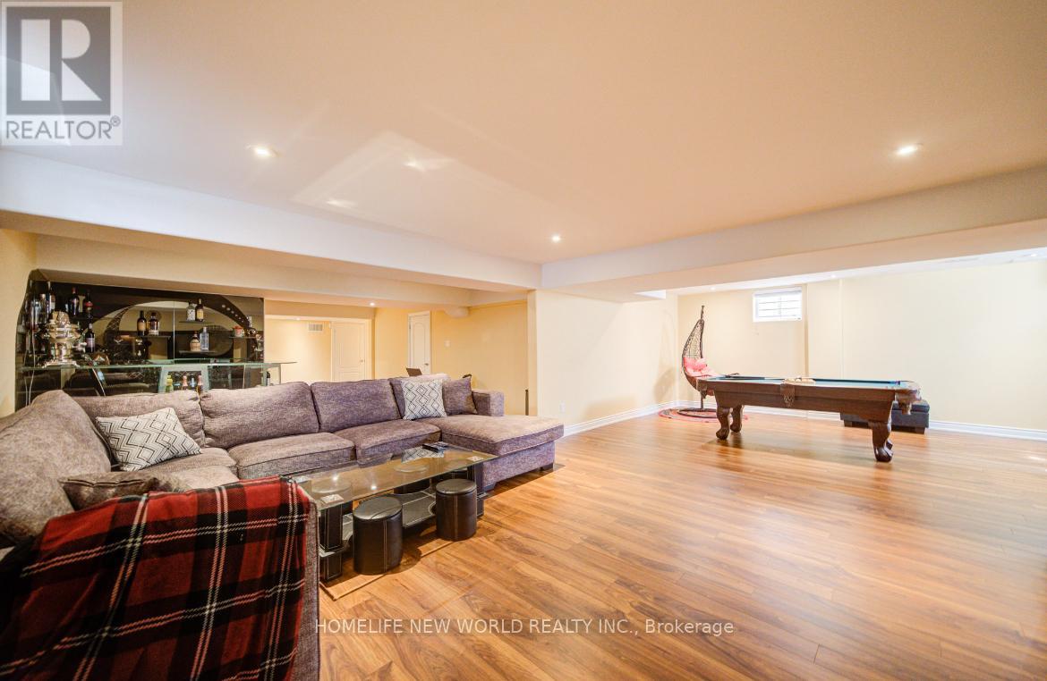 Photo 46 of 131 Ner Israel Drive, Vaughan ON