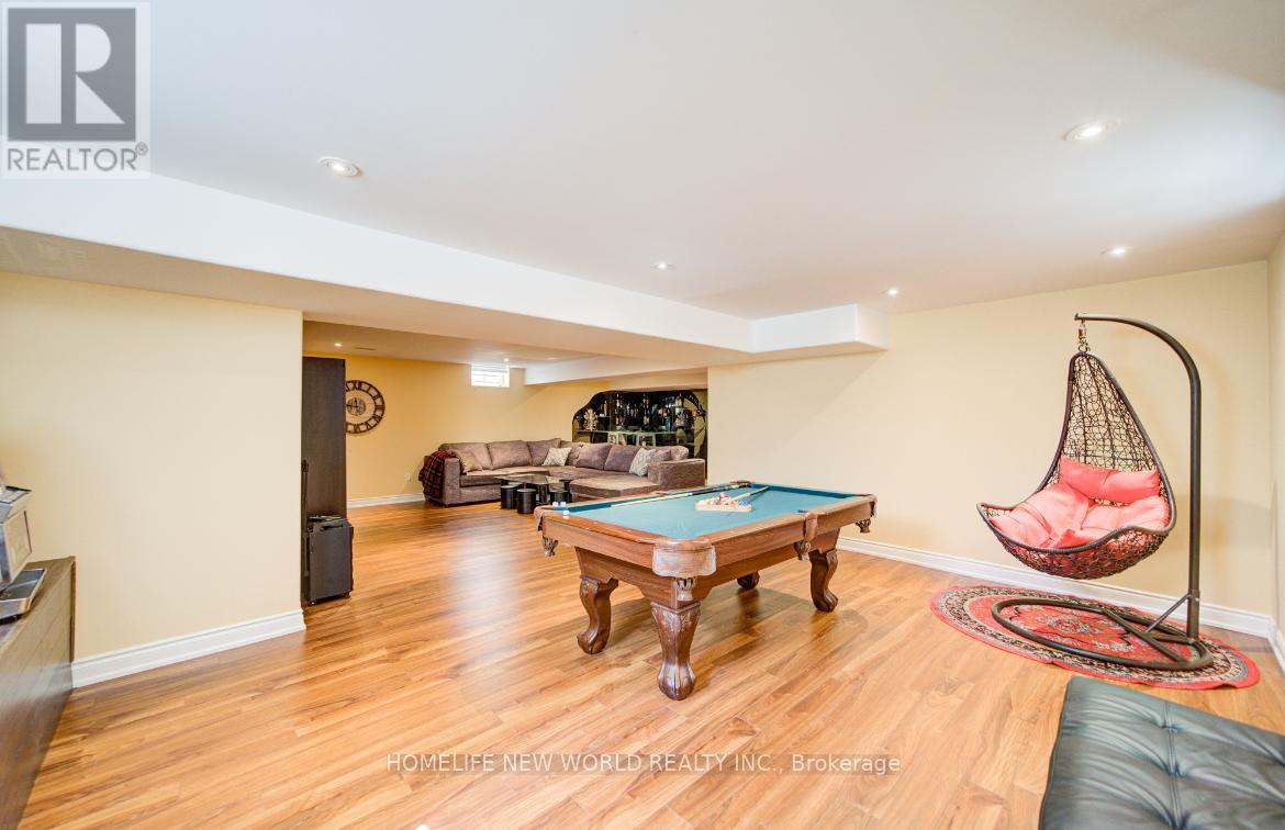 Photo 47 of 131 Ner Israel Drive, Vaughan ON