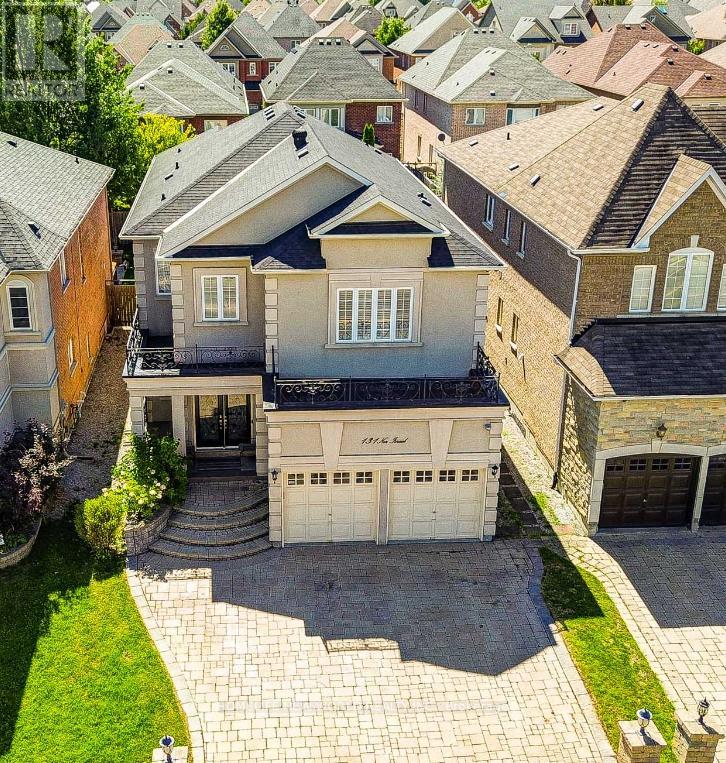 Photo 5 of 131 Ner Israel Drive, Vaughan ON
