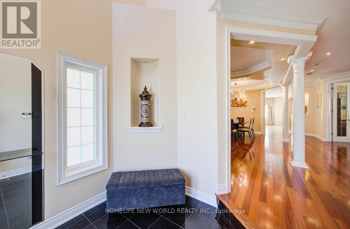 Photo 9 of 131 Ner Israel Drive, Vaughan ON