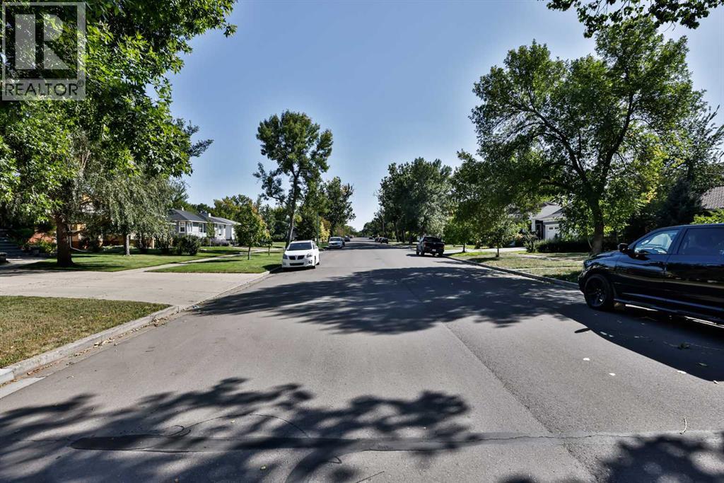 Single Family House Bungalow for Sale in   Street S Victoria Park Lethbridge 