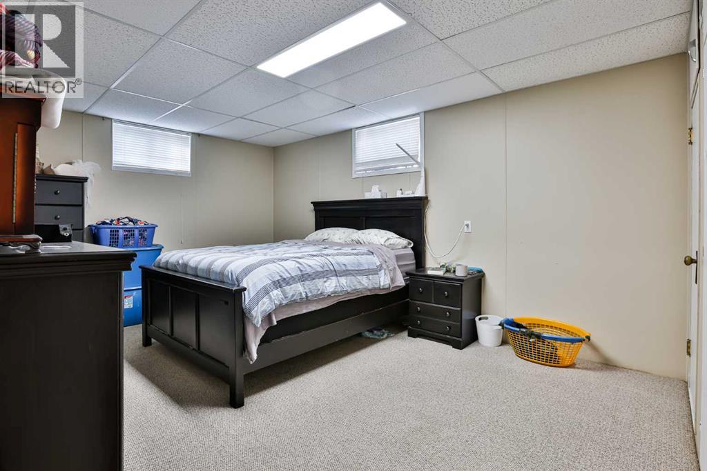 Single Family House Bungalow for Sale in   Street S Victoria Park Lethbridge 