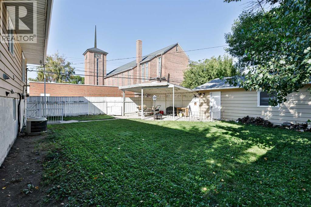 Single Family House Bungalow for Sale in   Street S Victoria Park Lethbridge 