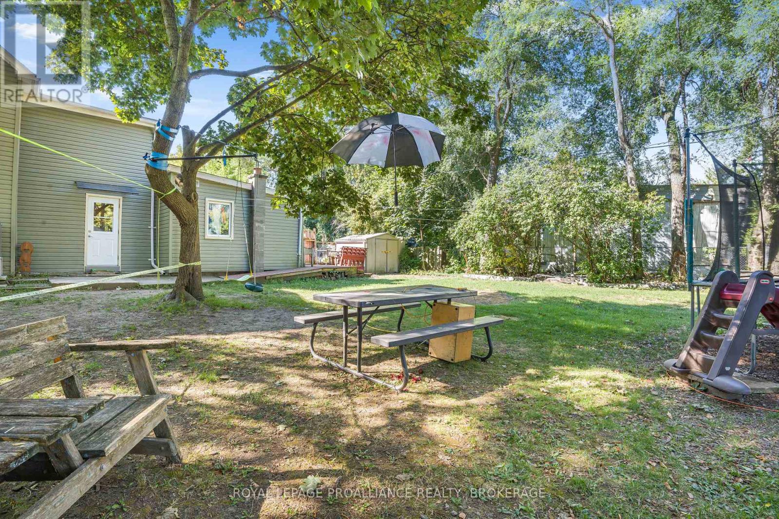 16 ST CATHERINE STREET - 23