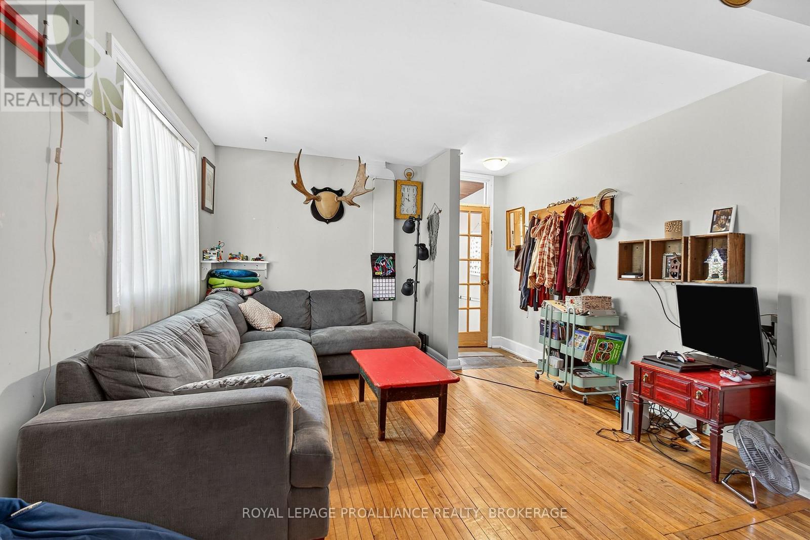16 ST CATHERINE STREET - 5