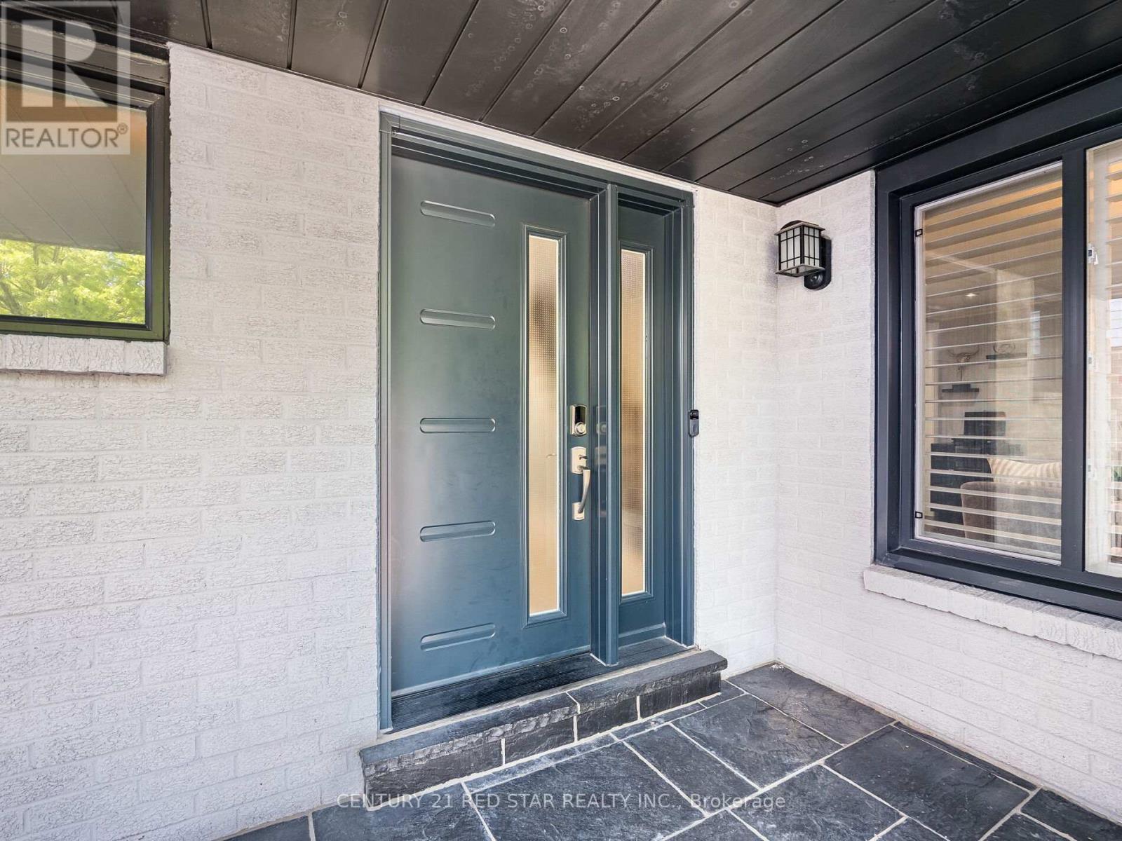 Photo 5 of 1641 Middleton Street, Pickering ON