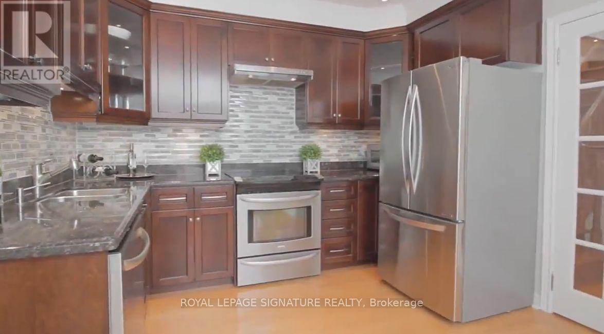 Photo 4 of 950 Greenwood Avenue, Toronto ON