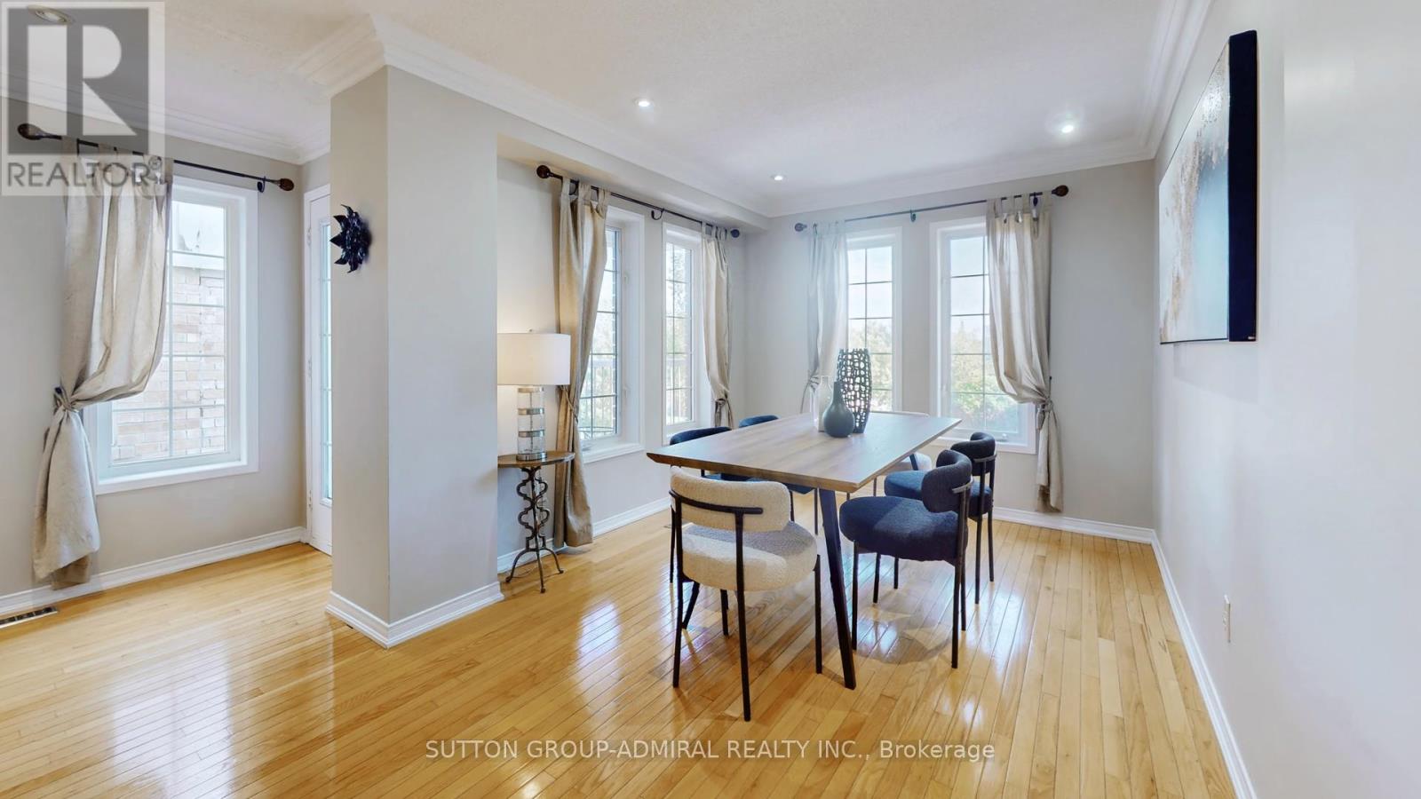Photo 19 of 216 Maple Sugar Lane, Vaughan ON