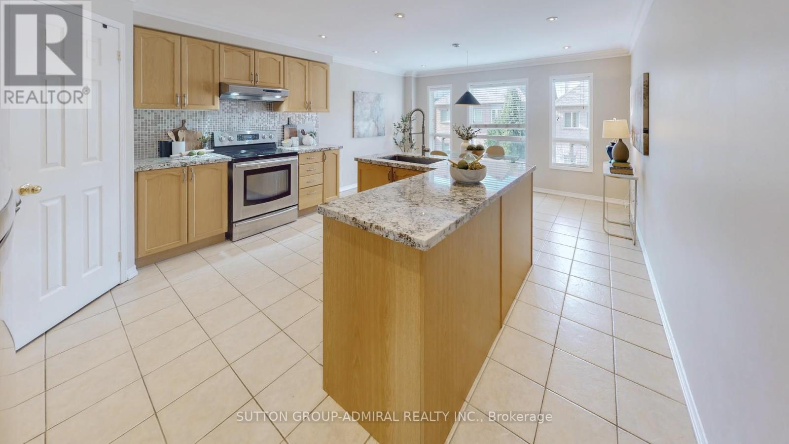 Photo 29 of 216 Maple Sugar Lane, Vaughan ON