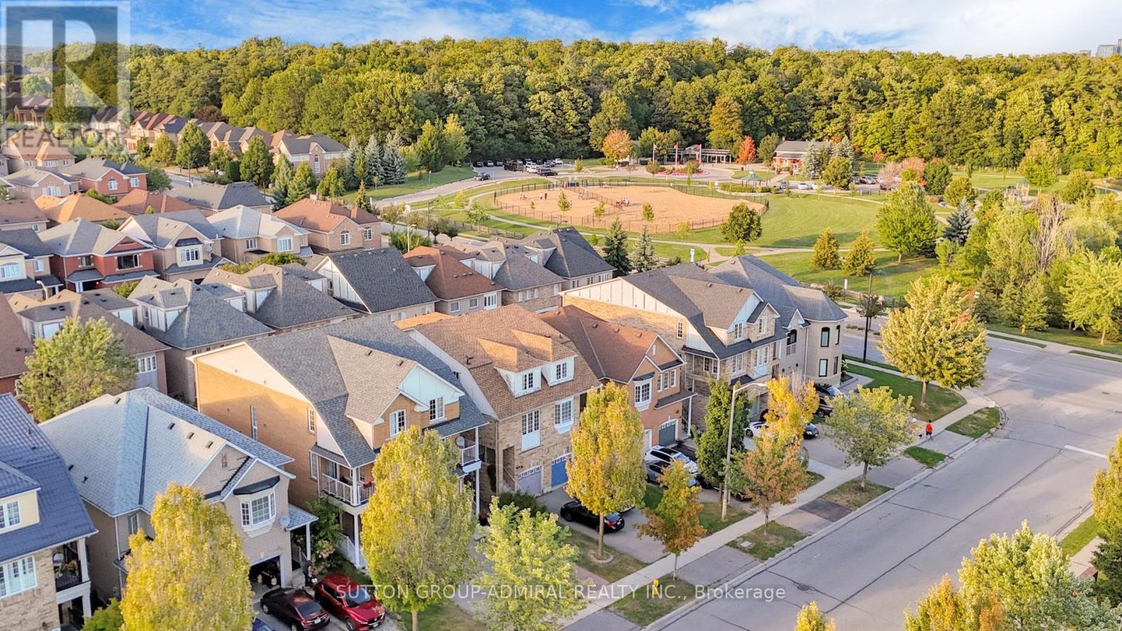 Photo 3 of 216 Maple Sugar Lane, Vaughan ON