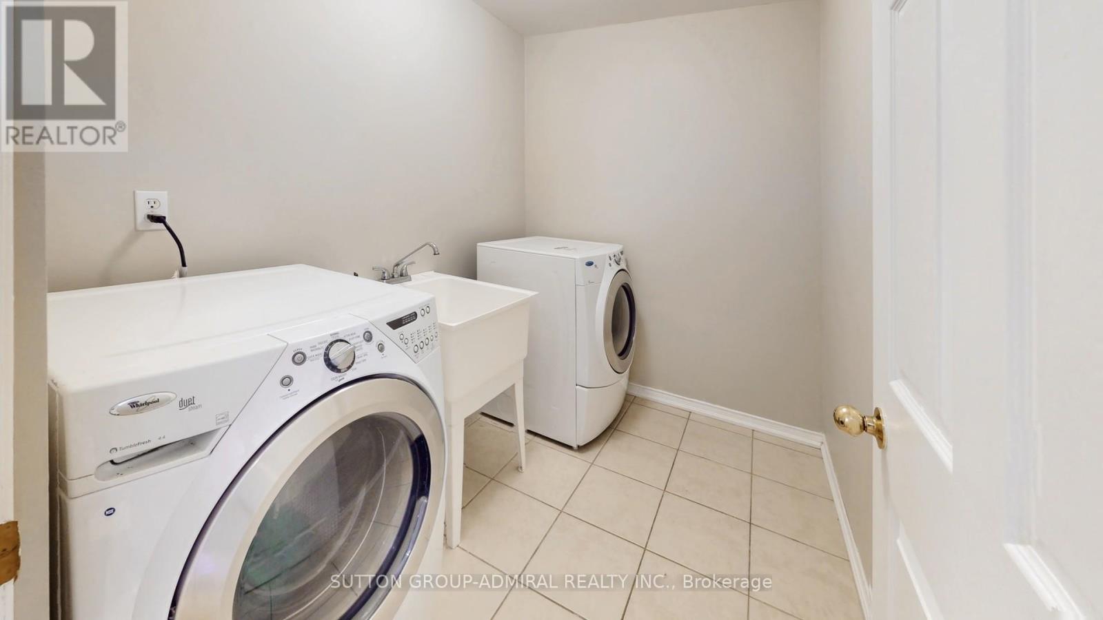 Photo 30 of 216 Maple Sugar Lane, Vaughan ON