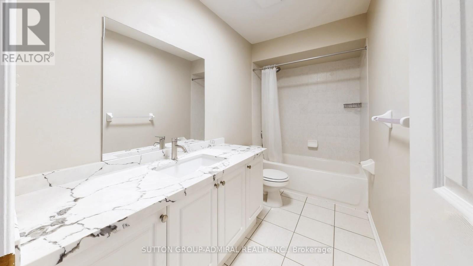 Photo 39 of 216 Maple Sugar Lane, Vaughan ON