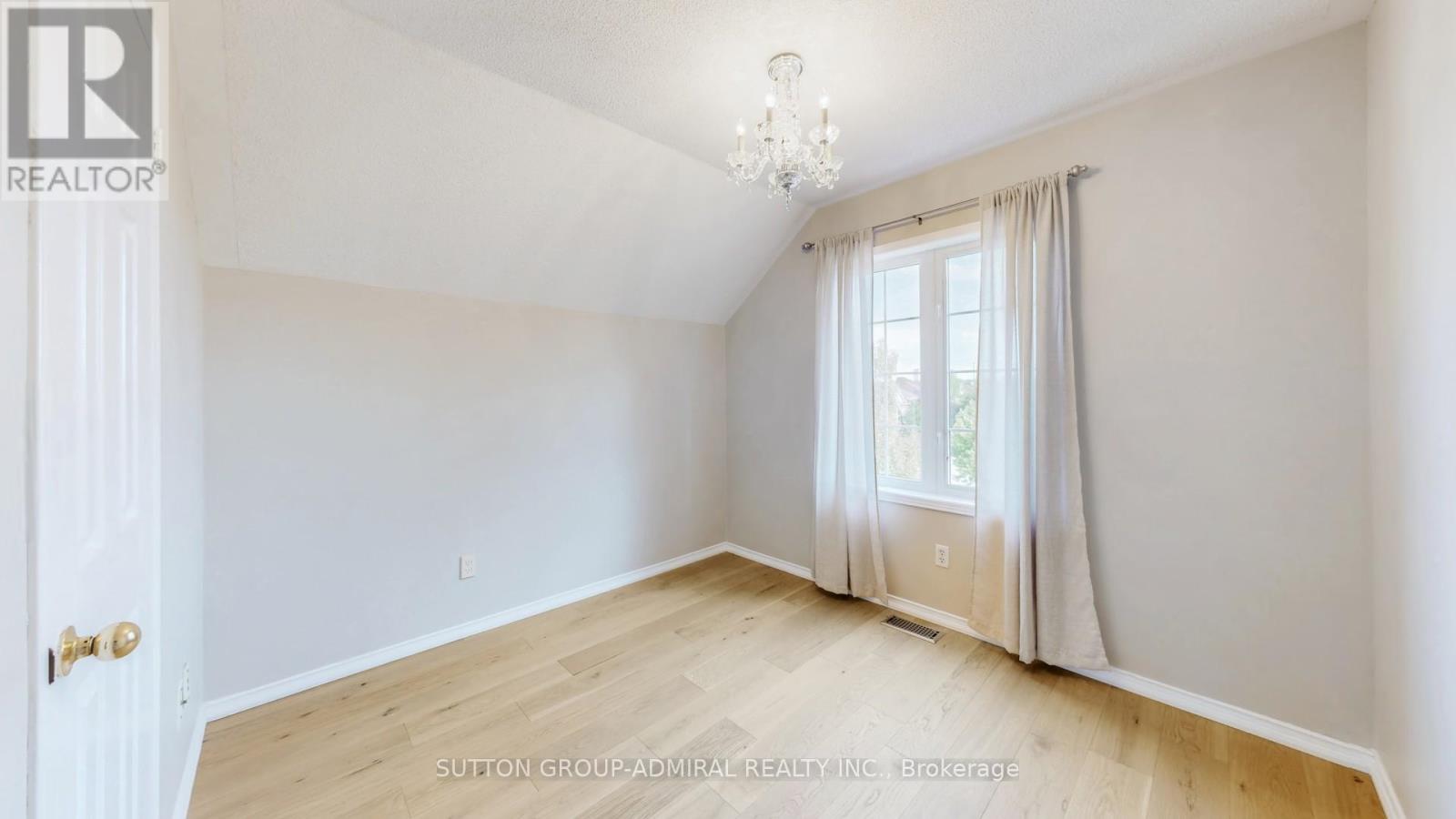 Photo 40 of 216 Maple Sugar Lane, Vaughan ON