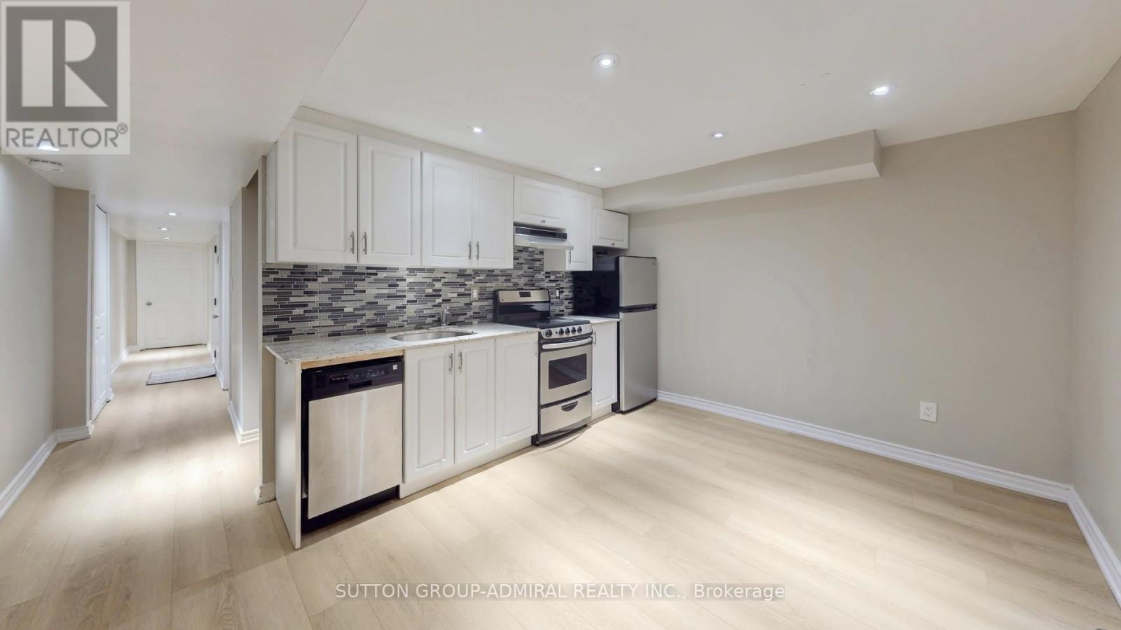 Photo 42 of 216 Maple Sugar Lane, Vaughan ON