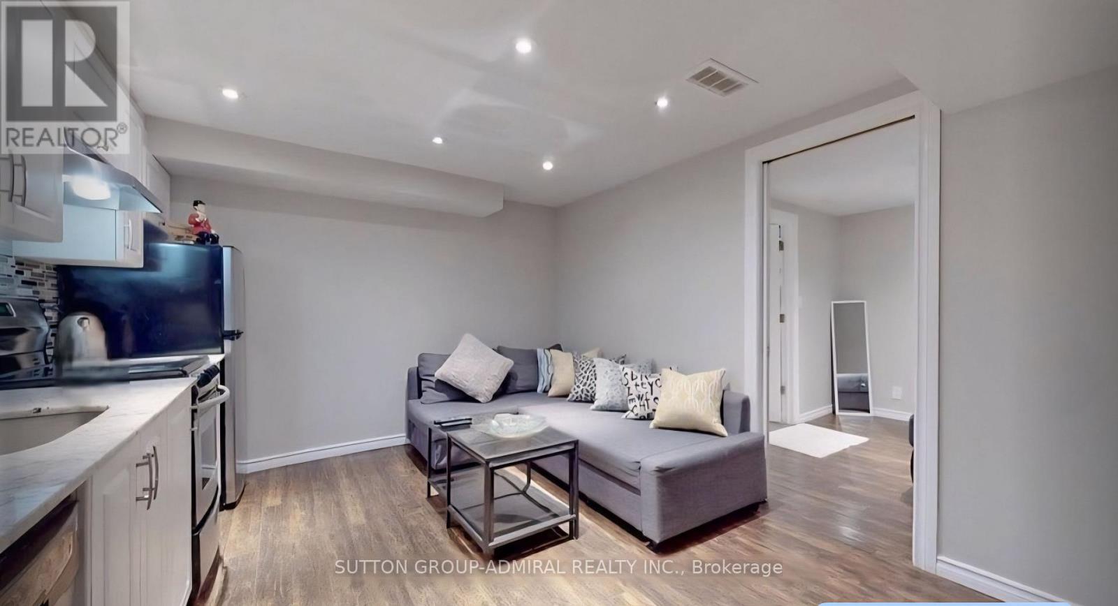 Photo 43 of 216 Maple Sugar Lane, Vaughan ON