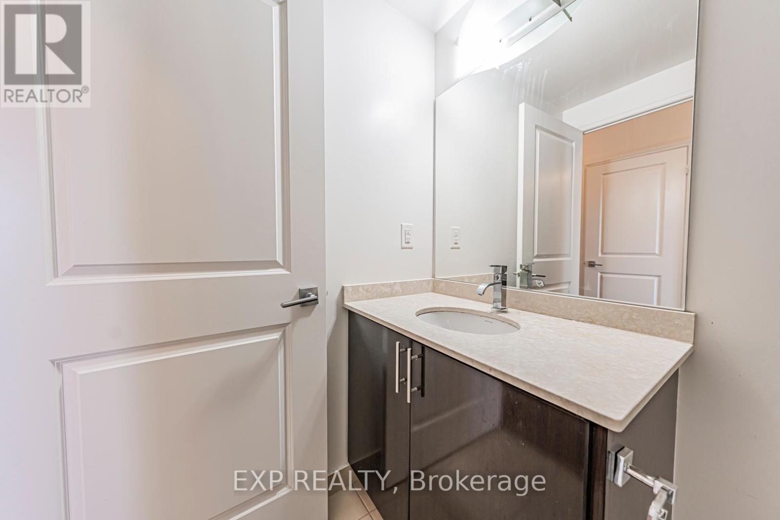 Photo 19 of 308 7167 Yonge Street, Markham ON