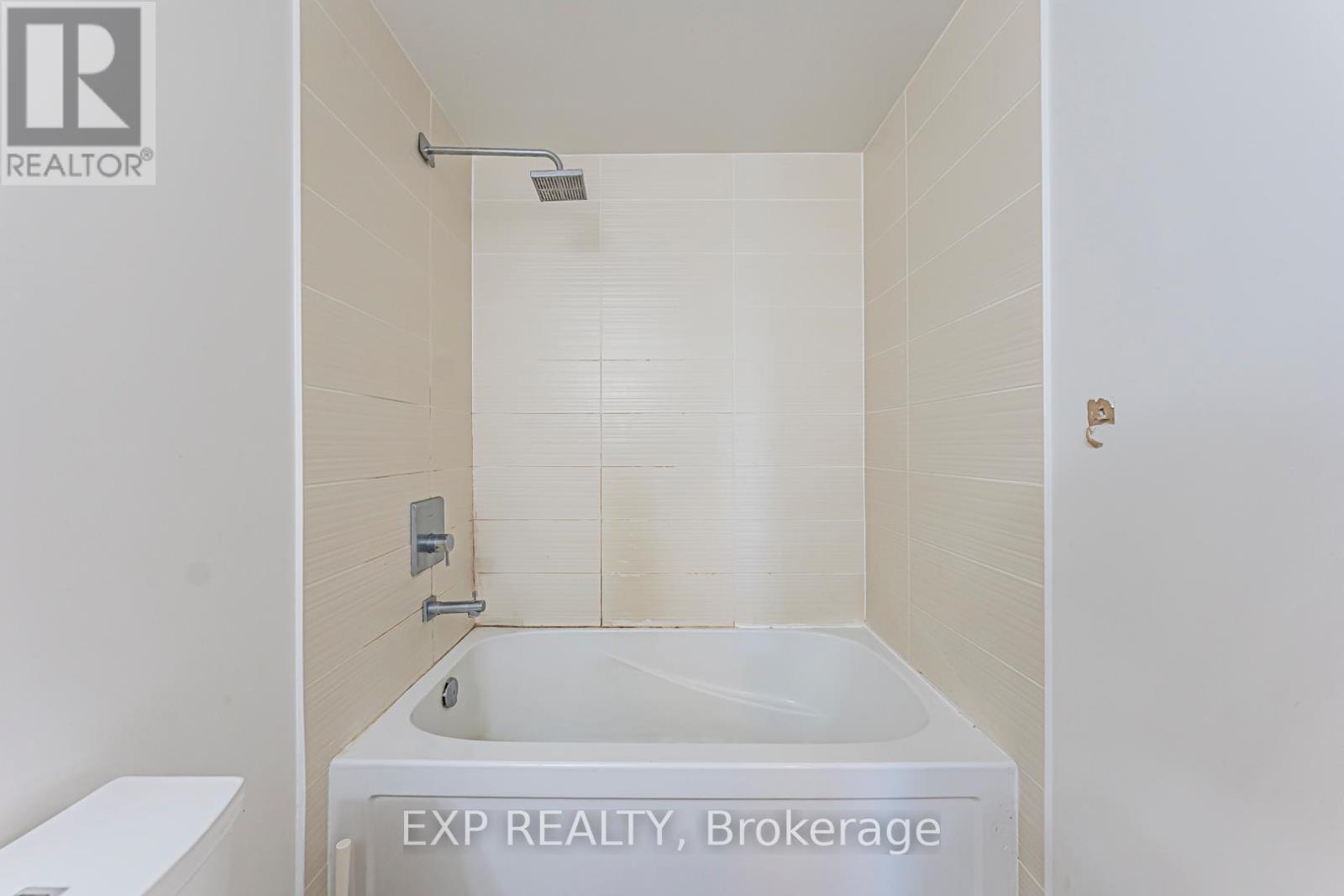 Photo 20 of 308 7167 Yonge Street, Markham ON