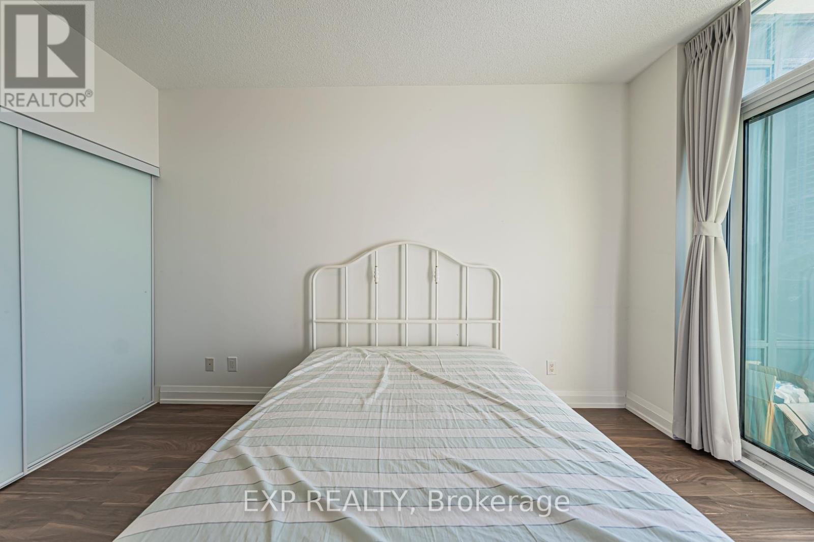 Photo 26 of 308 7167 Yonge Street, Markham ON