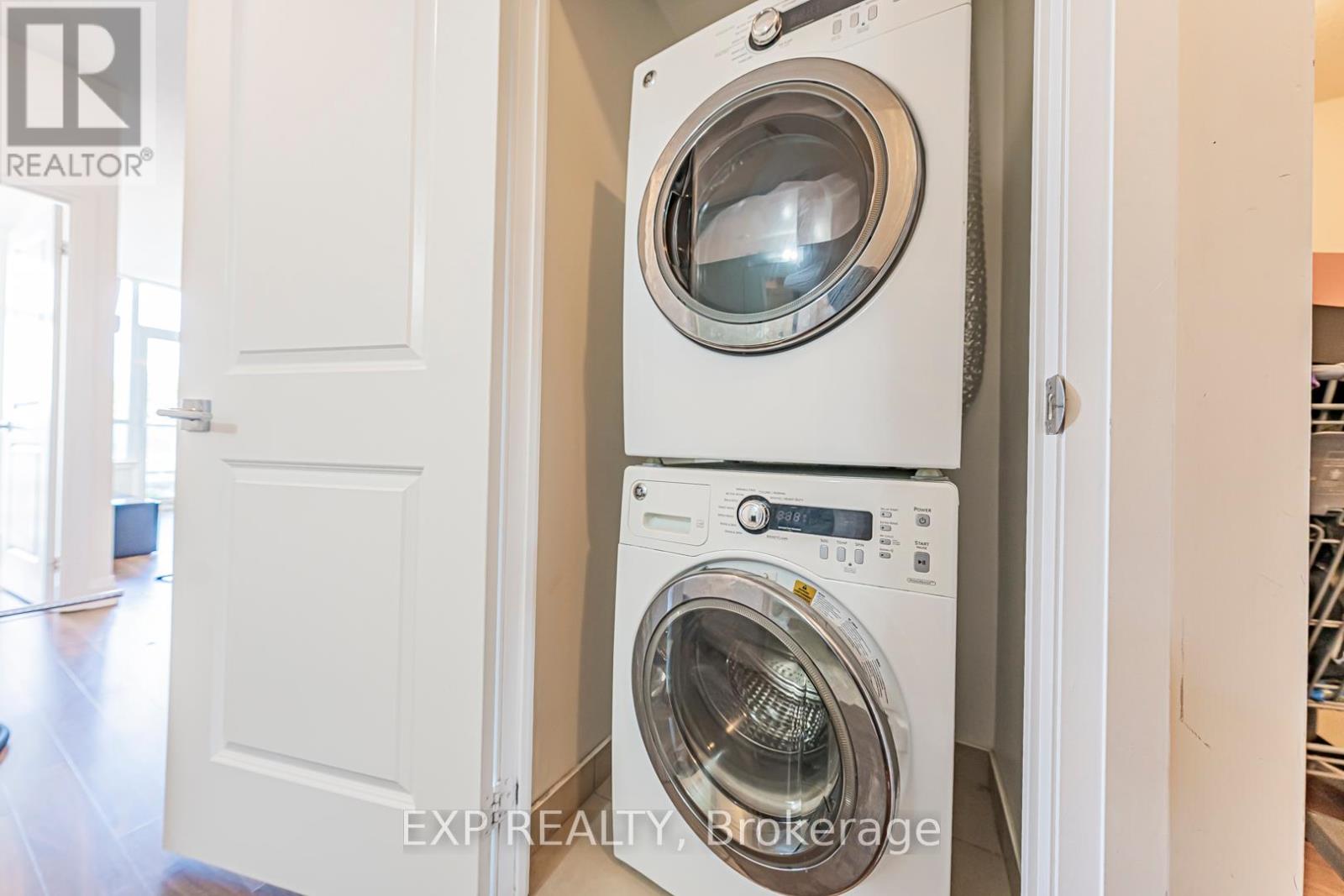 Photo 33 of 308 7167 Yonge Street, Markham ON