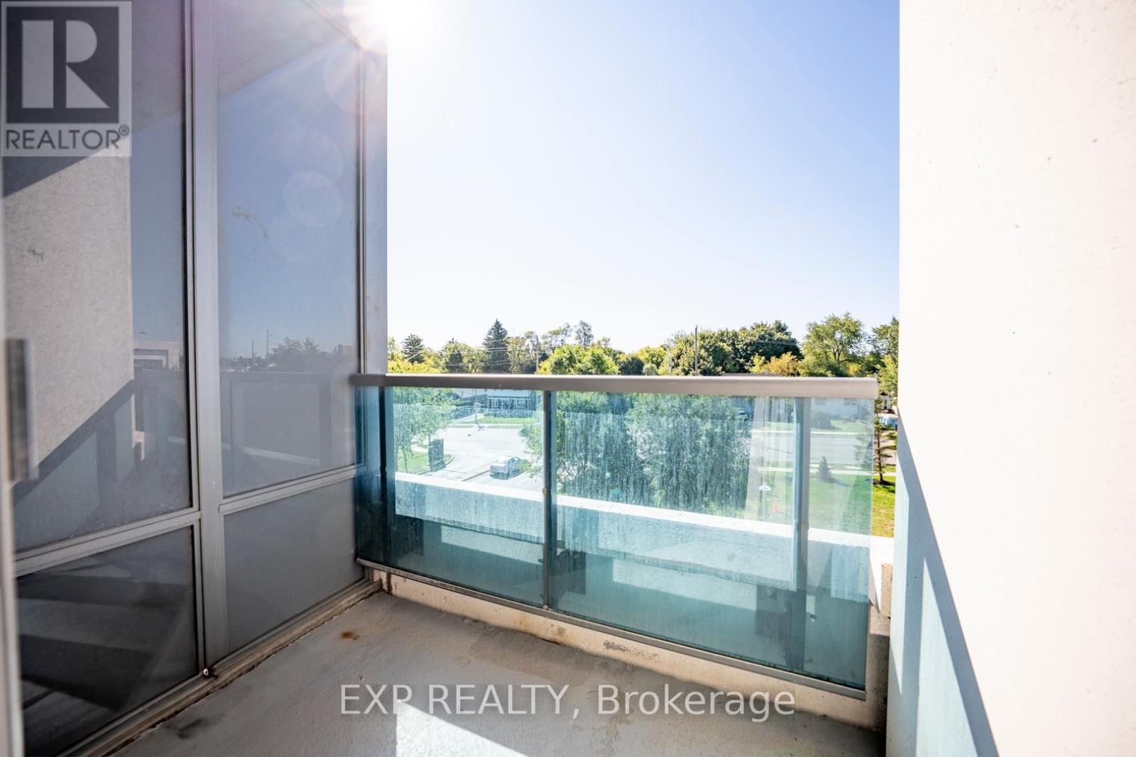 Photo 37 of 308 7167 Yonge Street, Markham ON