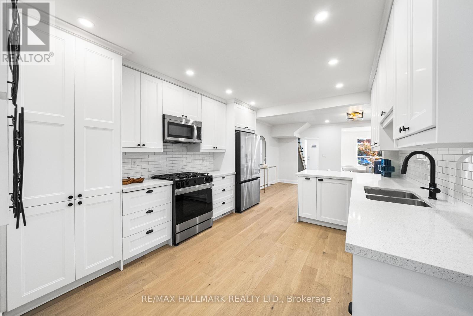 Photo 13 of 50 Watson Avenue, Toronto ON