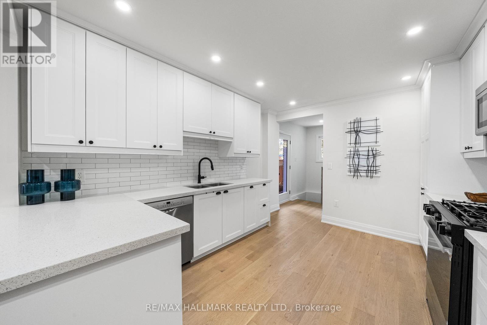 Photo 14 of 50 Watson Avenue, Toronto ON