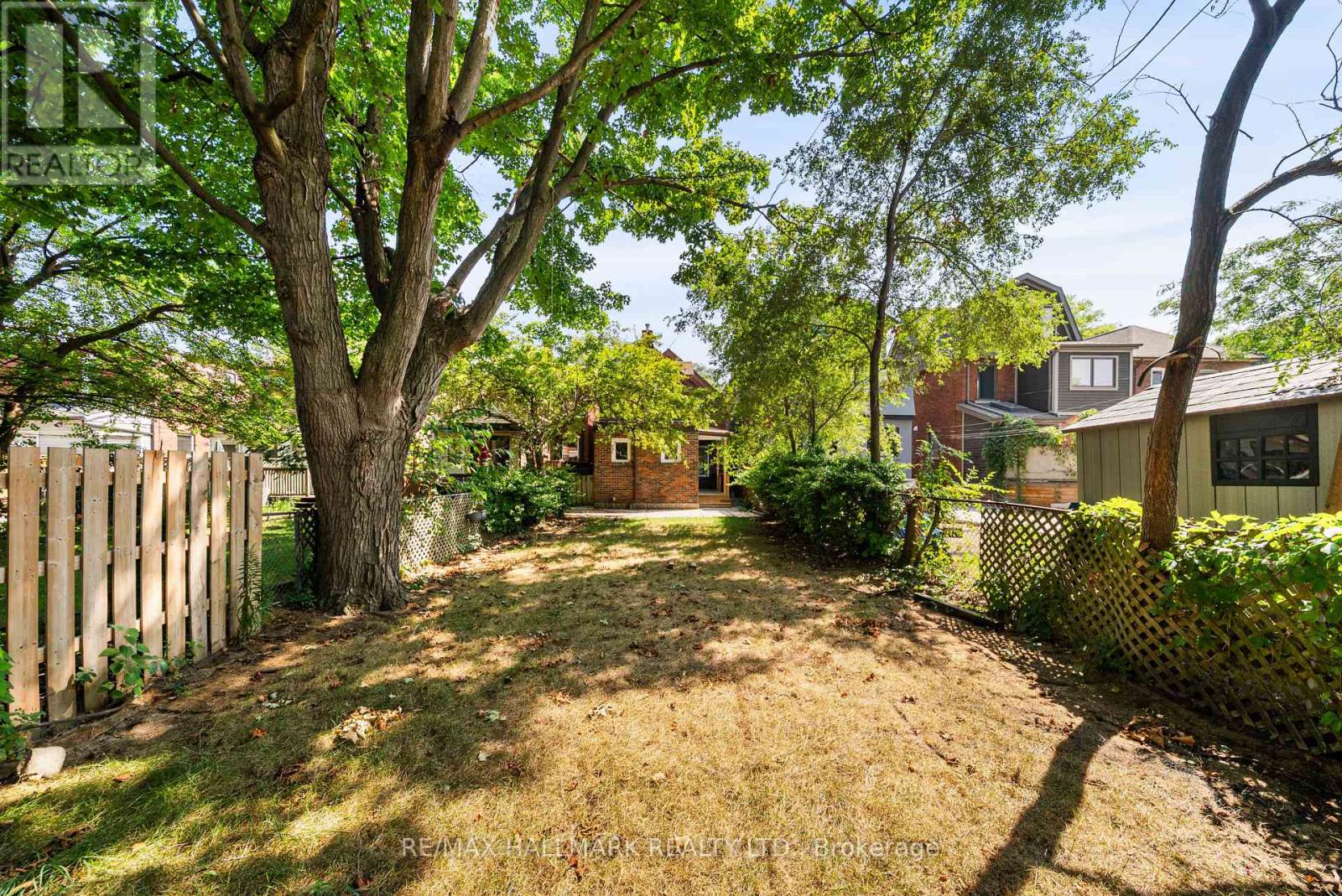 Photo 33 of 50 Watson Avenue, Toronto ON