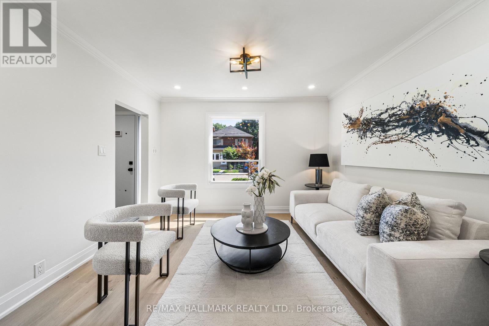 Photo 5 of 50 Watson Avenue, Toronto ON