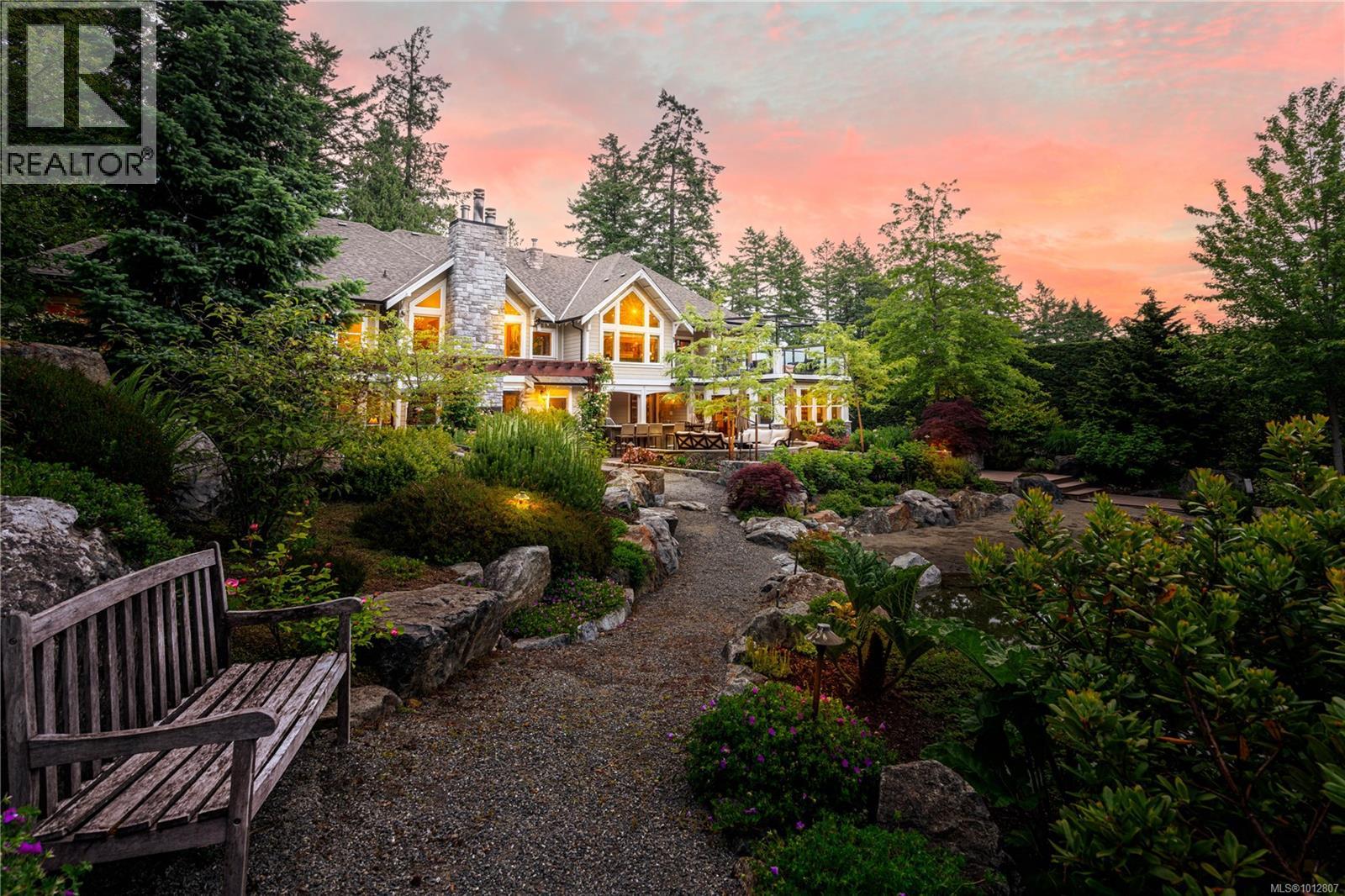 Photo 60 of 441 Glendower Rd, Saanich BC