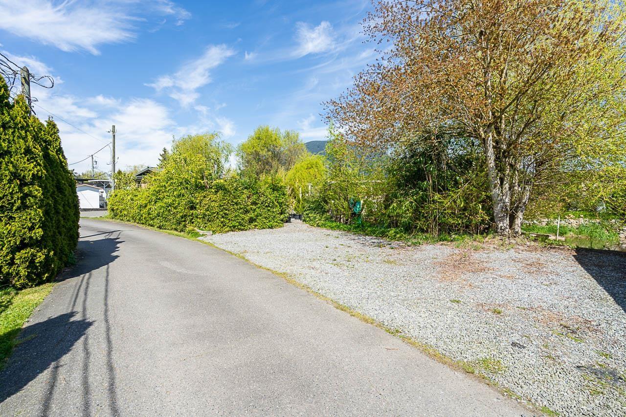 52 8400 SHOOK ROAD, Mission