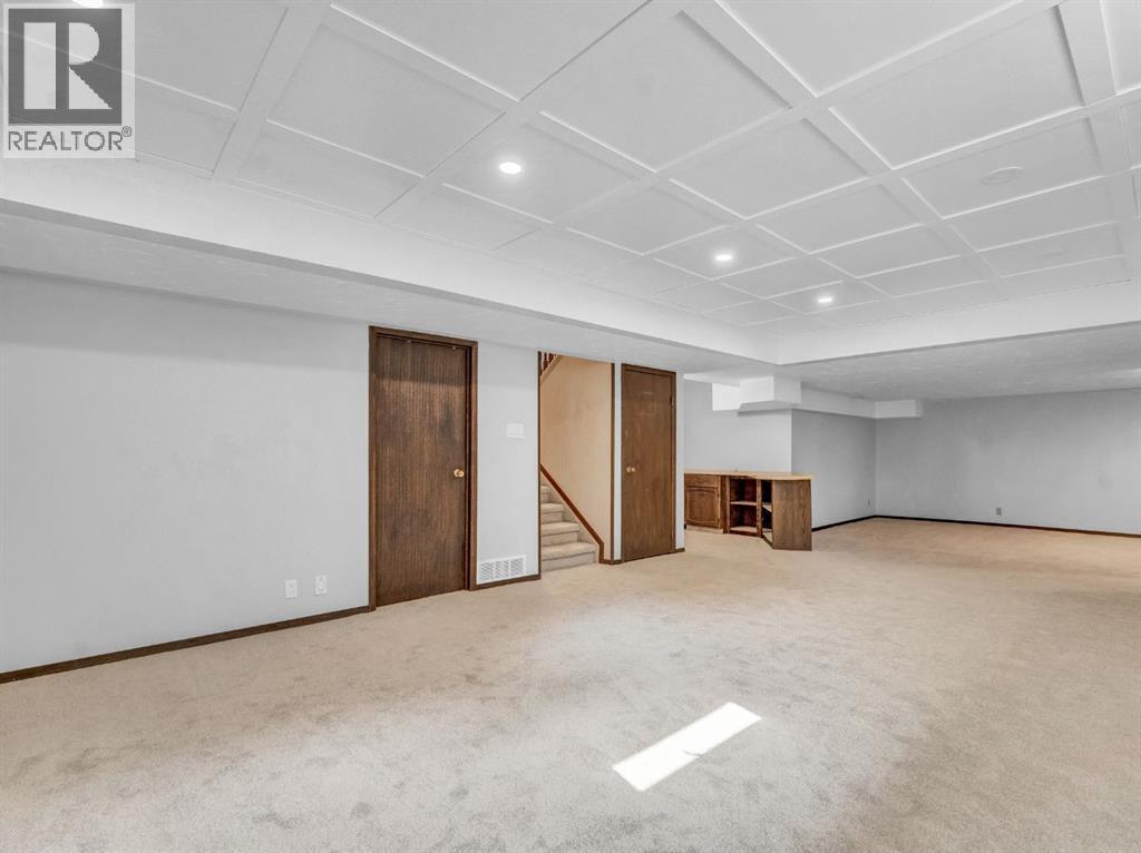 Photo 27 of 38 Rossland Crescent Se, Medicine Hat AB