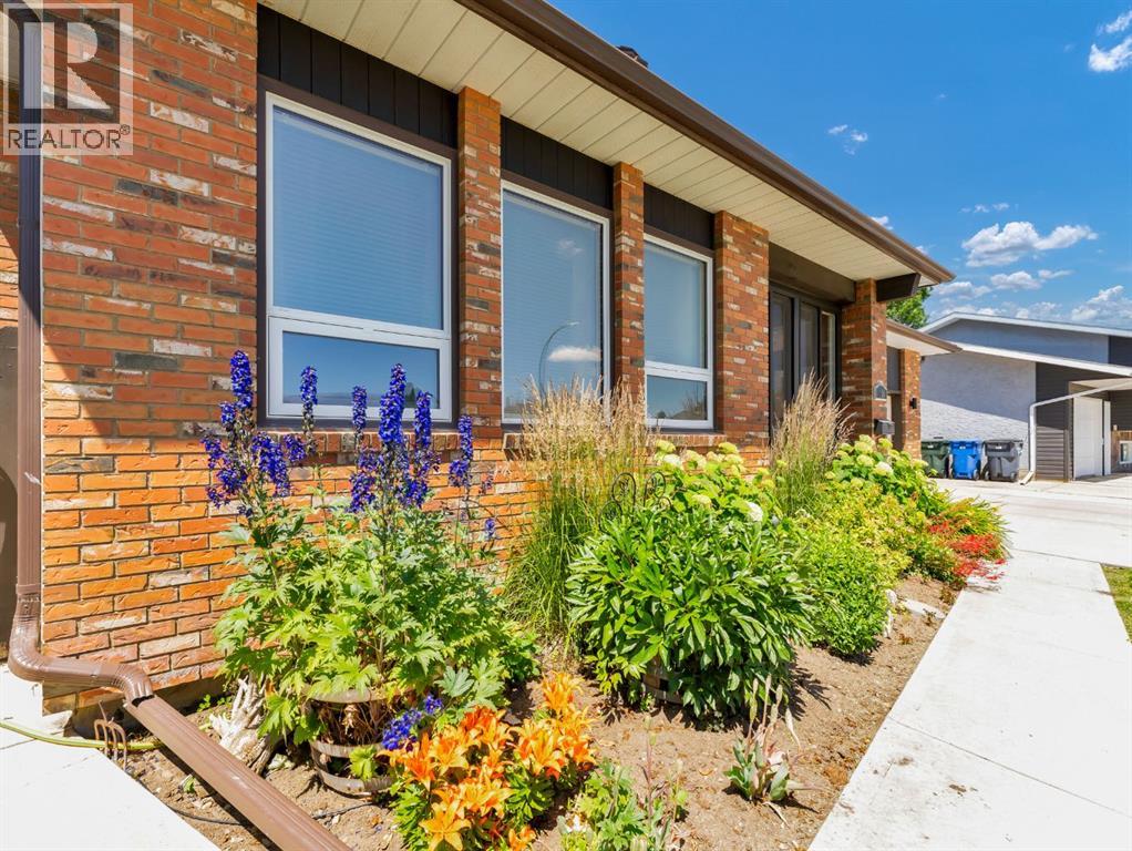 Photo 4 of 38 Rossland Crescent Se, Medicine Hat AB
