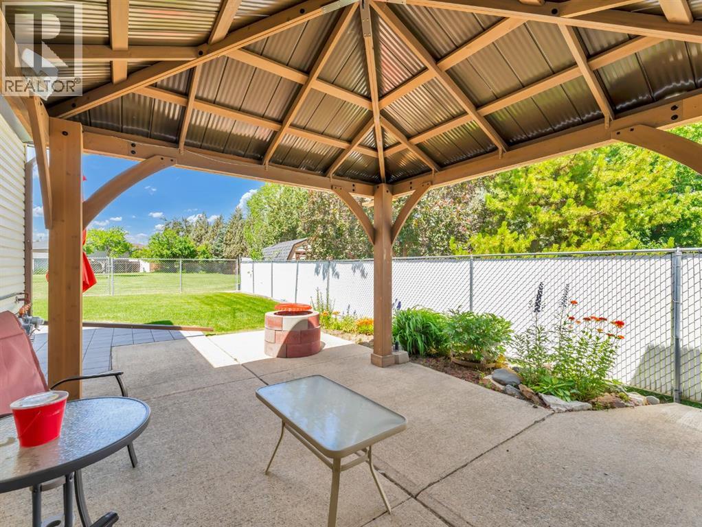 Photo 42 of 38 Rossland Crescent Se, Medicine Hat AB