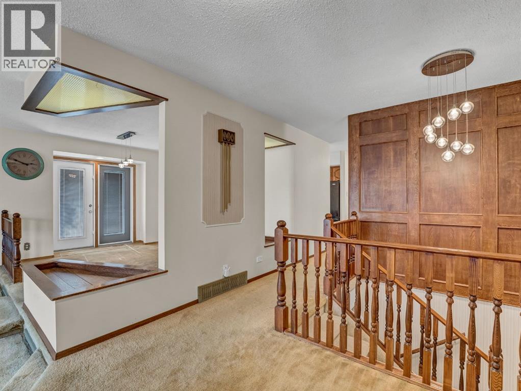 Photo 7 of 38 Rossland Crescent Se, Medicine Hat AB