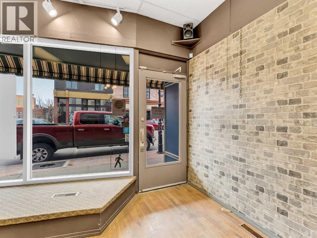 Photo 7 of 628 2 Street Se, Medicine Hat AB