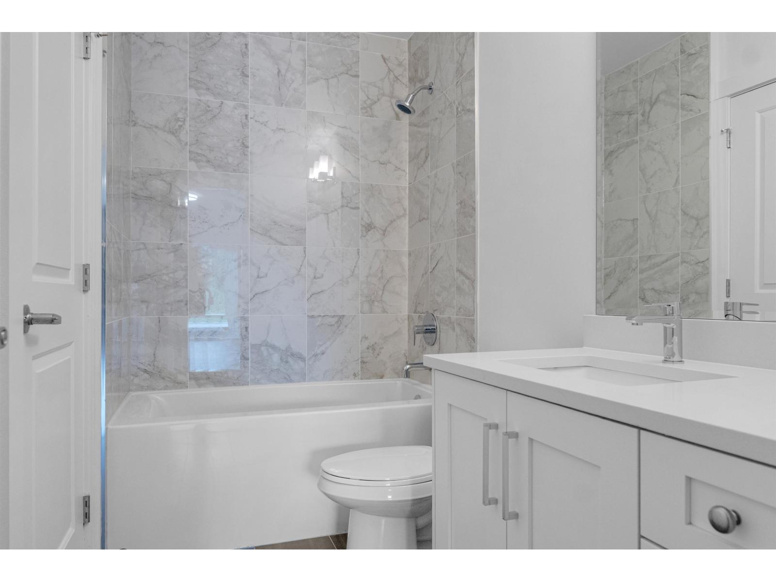 Photo 12 of 103 9983 Barnston Drive, Surrey BC