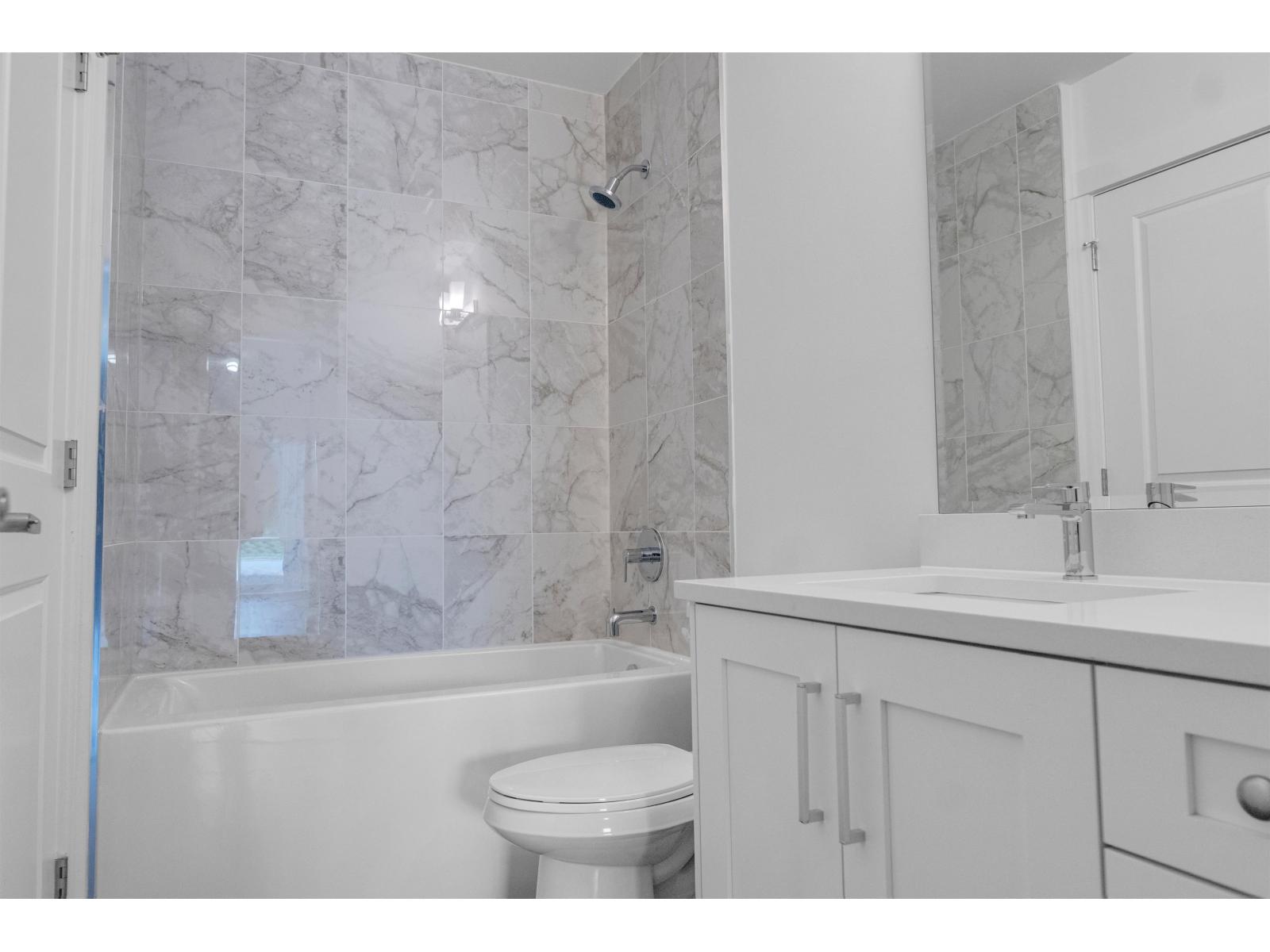 Photo 13 of 103 9983 Barnston Drive, Surrey BC