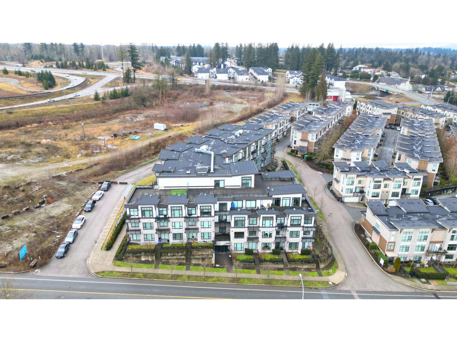 Photo 31 of 103 9983 Barnston Drive, Surrey BC