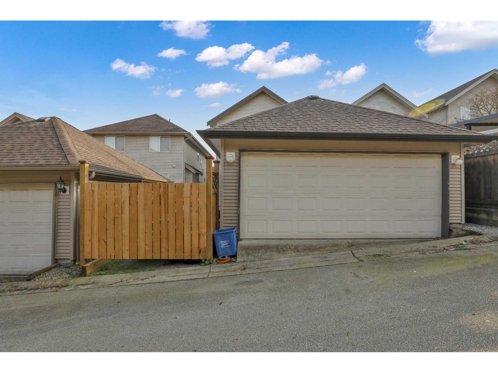Photo 39 of 16515 60 Avenue, Surrey BC