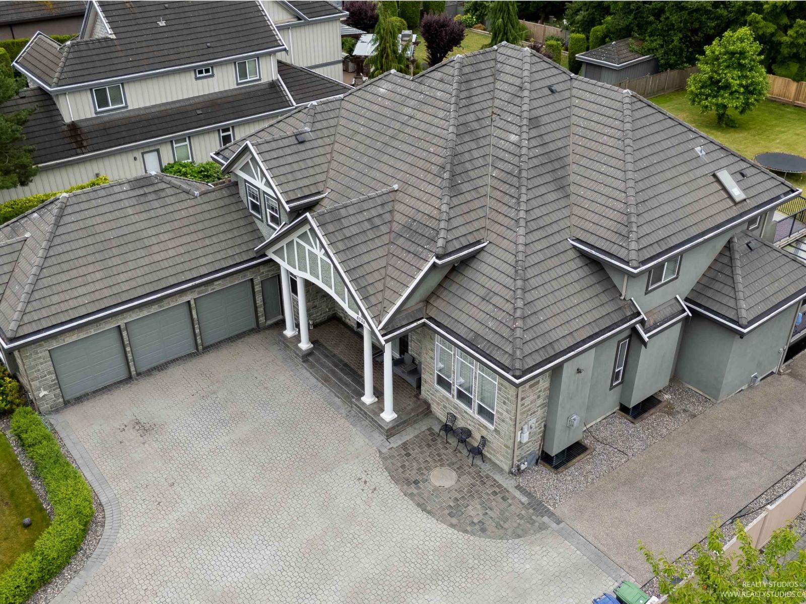Photo 2 of 5733 136 B Street, Surrey BC