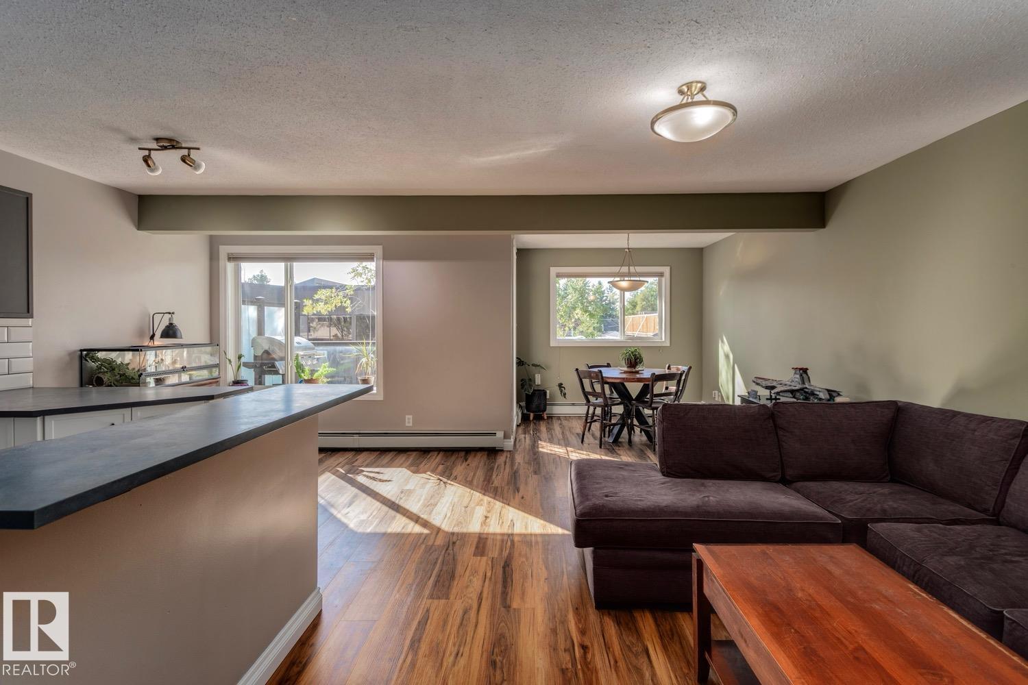 Photo 14 of 209 11033 127 St Nw, Edmonton AB