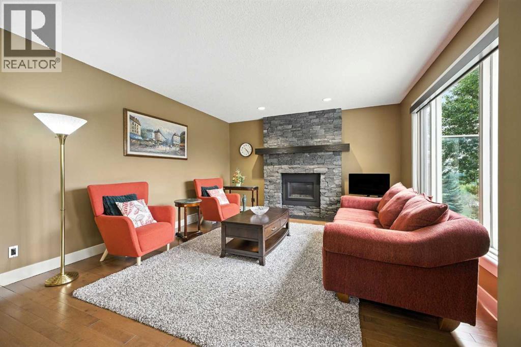 Photo 12 of 141 Edgeview Road Nw, Calgary AB