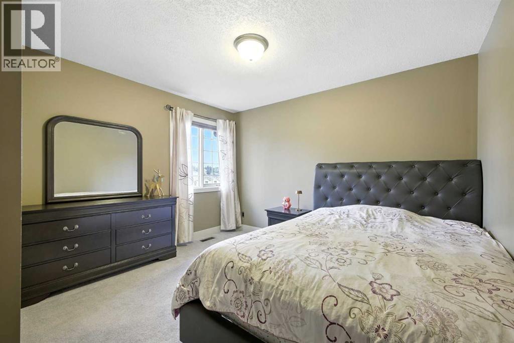 Photo 32 of 141 Edgeview Road Nw, Calgary AB