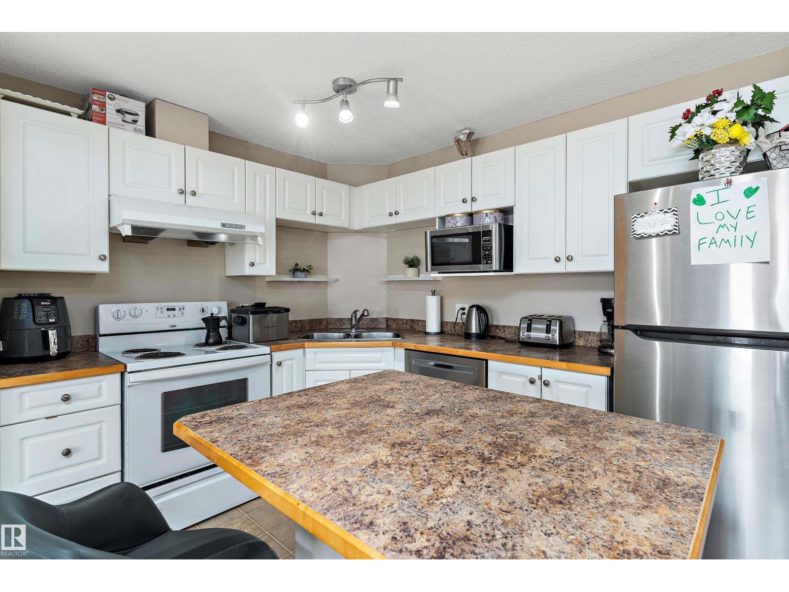 Photo 9 of 316 5350 199 St Nw, Edmonton AB