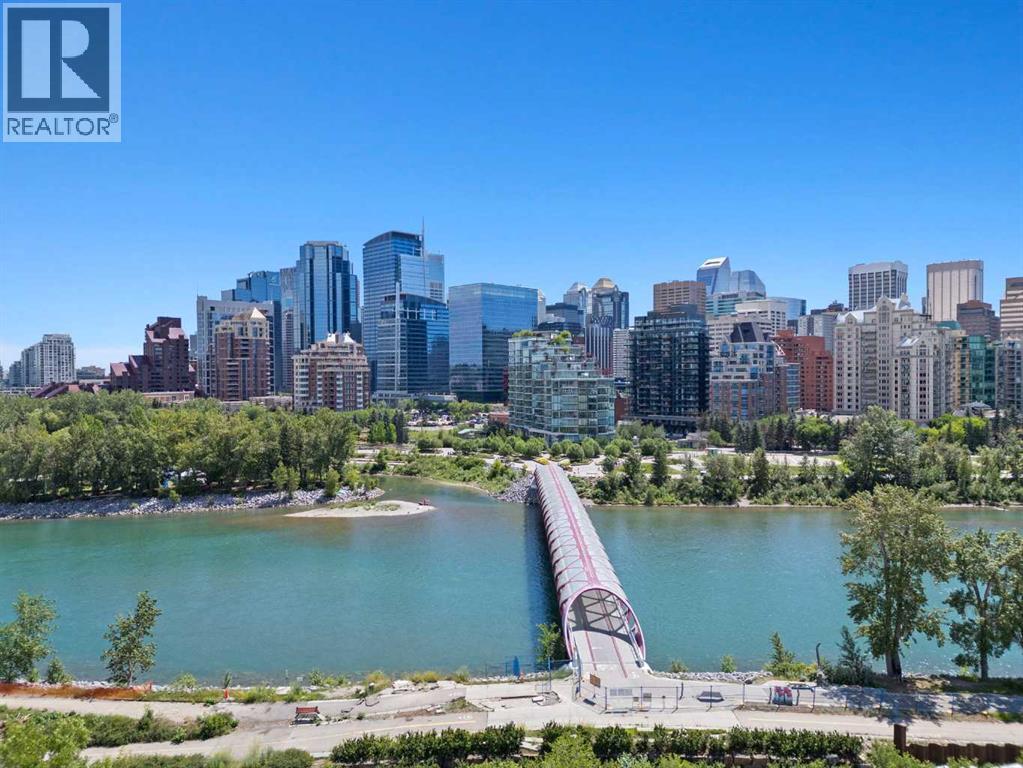 Photo 3 of 904 1 Avenue Nw, Calgary AB