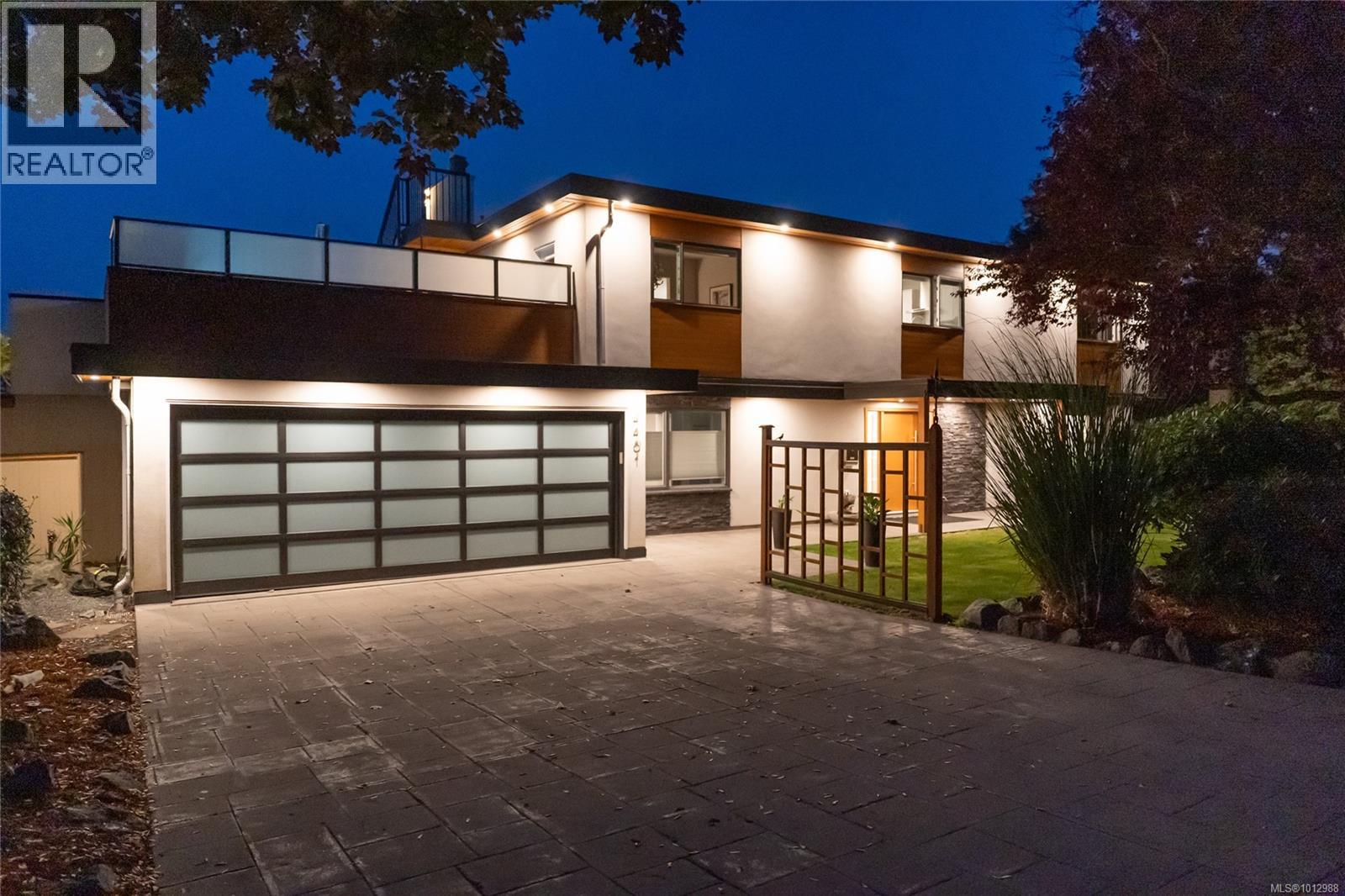 Photo 1 of 4461 Arsens Pl, Saanich BC