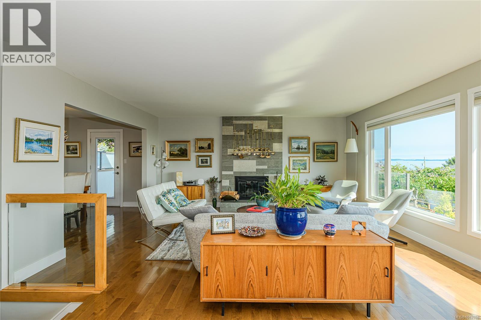 Photo 12 of 4461 Arsens Pl, Saanich BC
